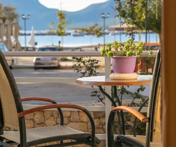 Eleni * Methoni (Messenia)